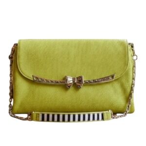 NEW Betsey Johnson Neon Lime Bow Crossbody Clutch Removable Chain Strap